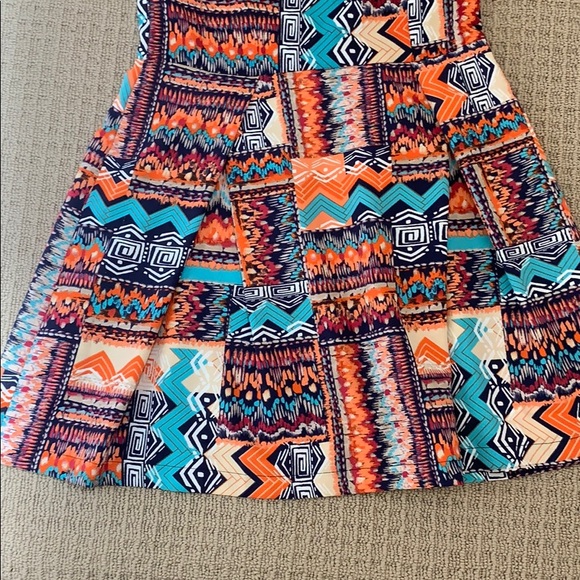 Forever 21 colorful pattern dress - Picture 3 of 7